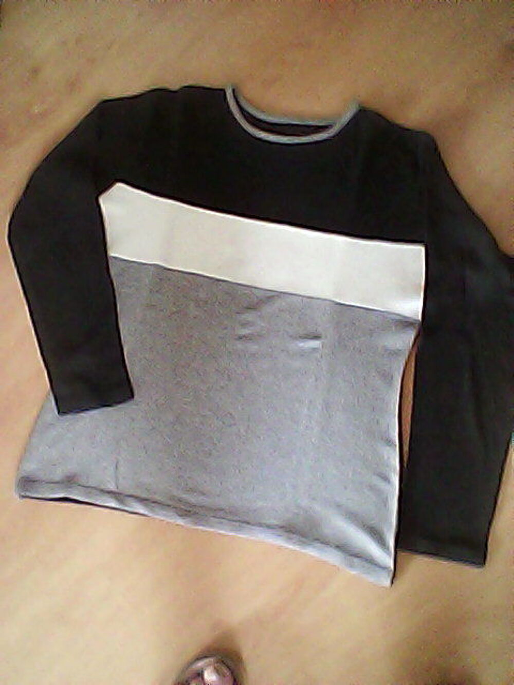 Haut 3 couleurs, Vêtements