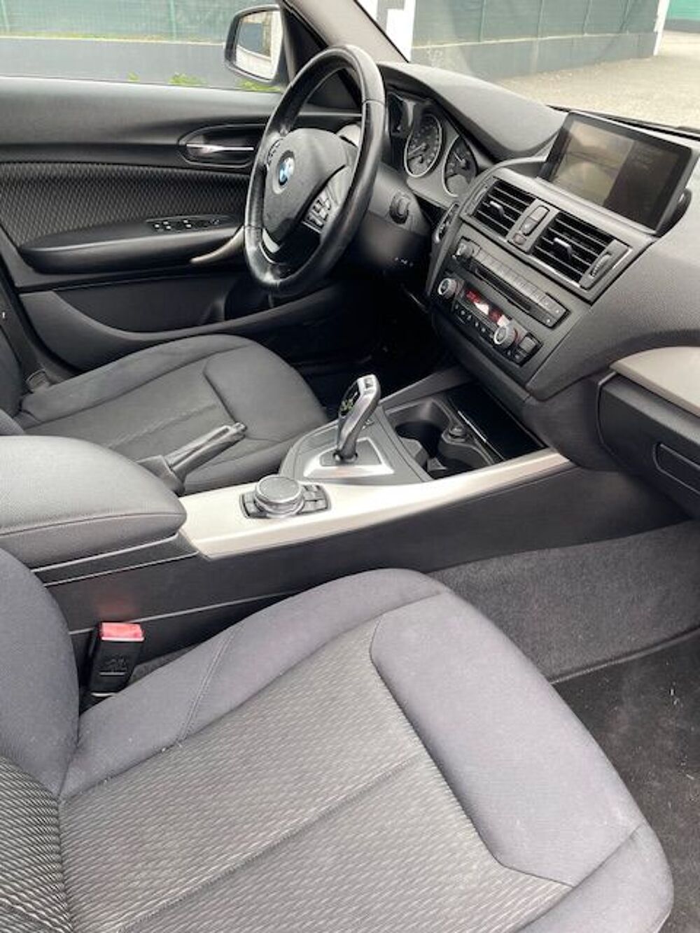 S&eacute;rie 1 118d 143 ch 110g Executive A 2013 occasion 74950 Scionzier