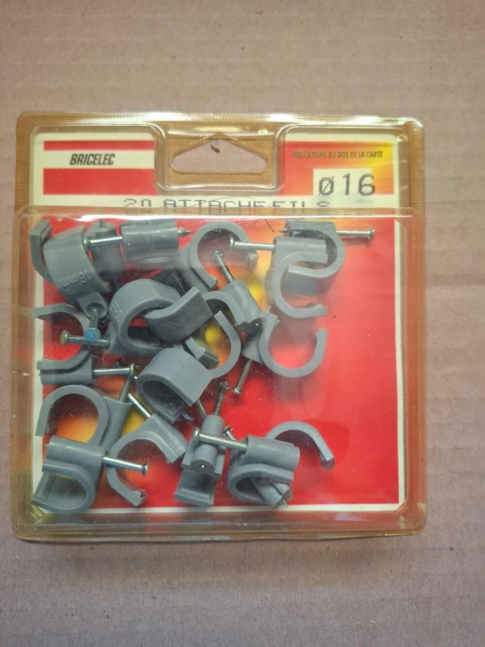 Cavalier plastique rigide Bricolage