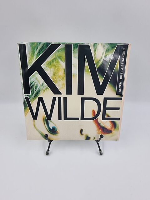 Vinyle 45 tours Kim Wilde : Never Trust a Stranger On  2 Vulbens (74)