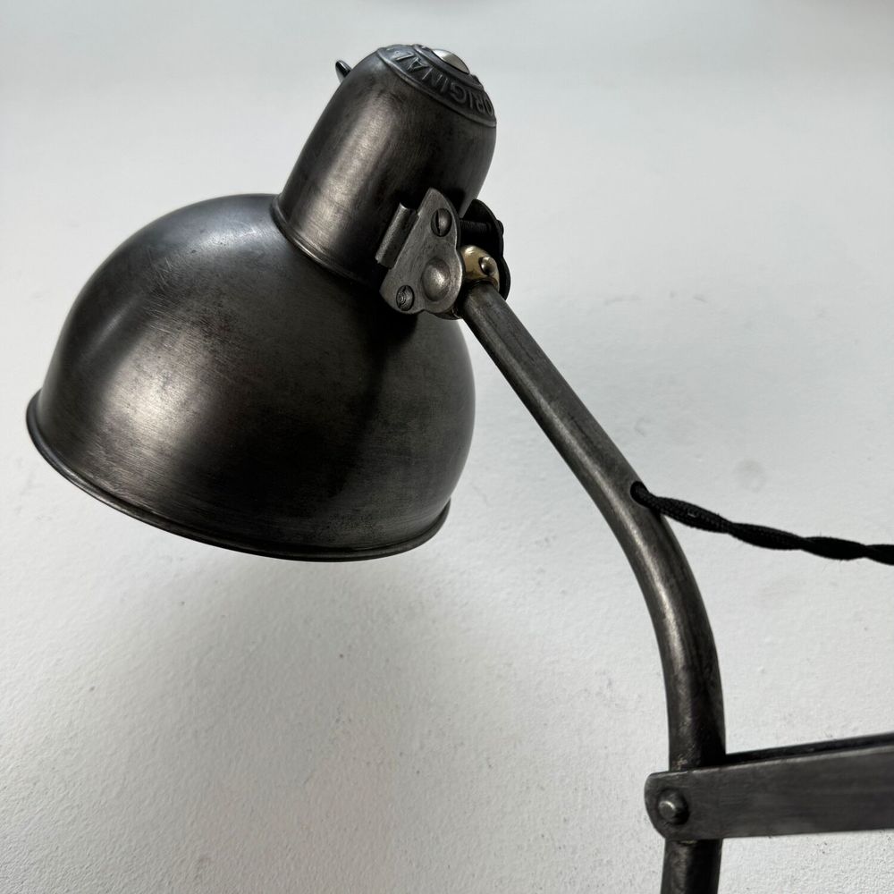 ANCIENNE LAMPE APPLIQUE ACCORDEON "&nbsp;KAISER IDELL&nbsp;" BAUHAUS
Décoration