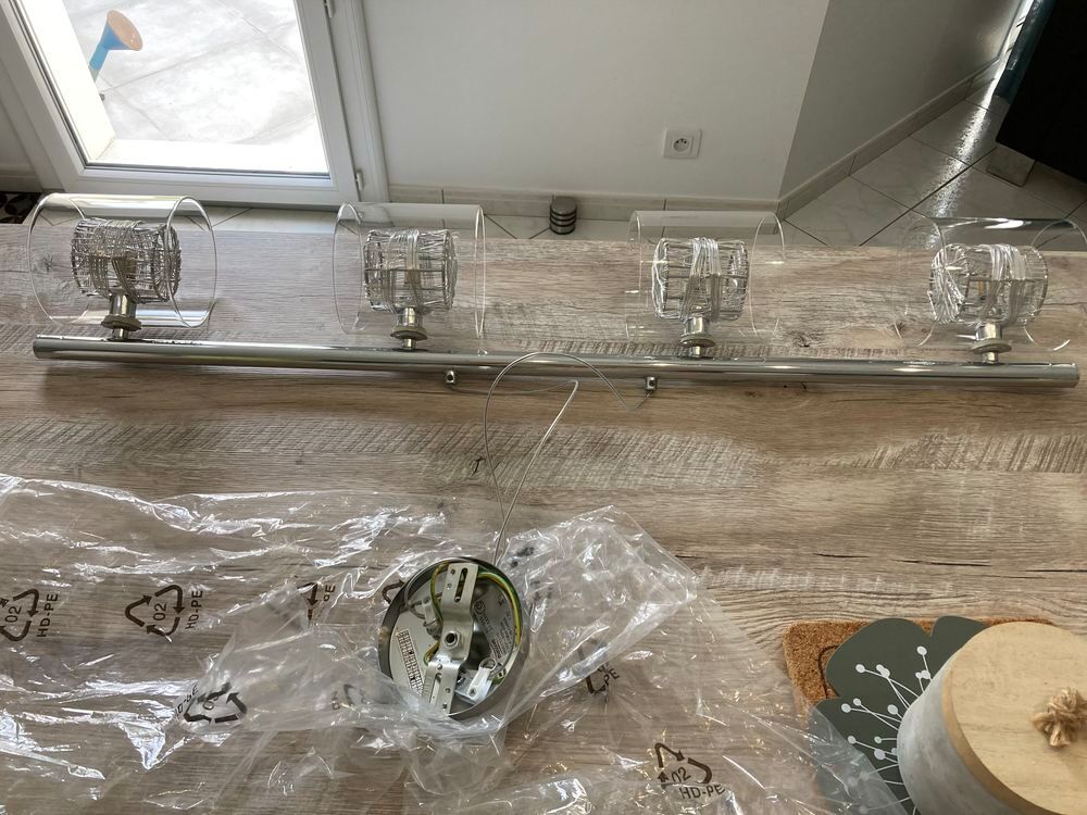 Lustre verre et m&eacute;tal Décoration