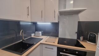 Appartement à louer 4 pièces 80 m² Frontignan
