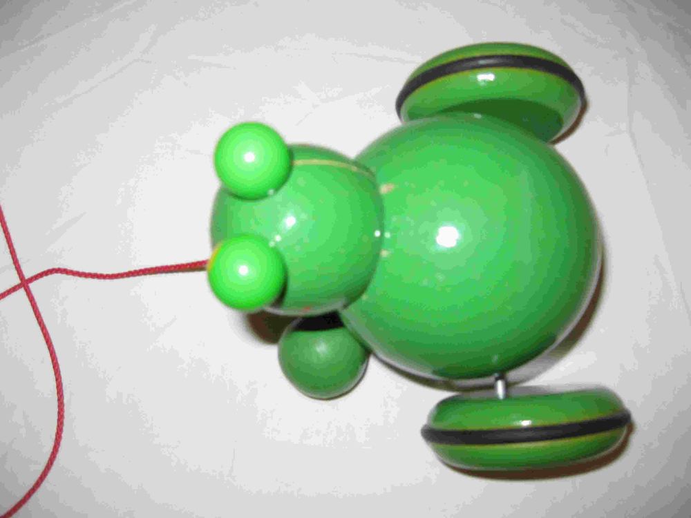 Grenouille en bois roulante Jeux / jouets
