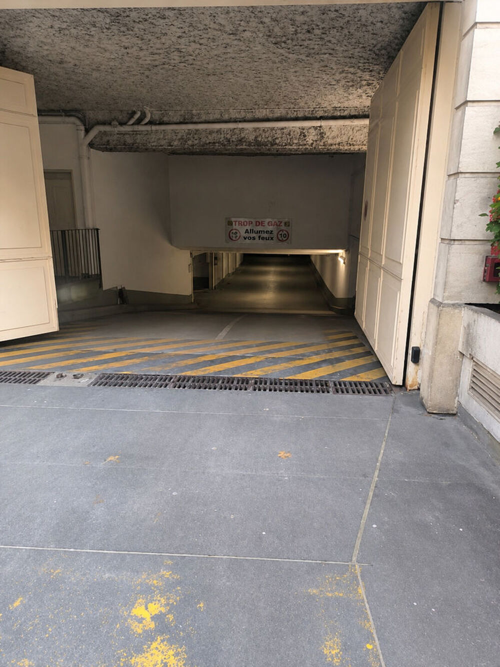 Location Parking/Garage Place de parking Issy-les-moulineaux