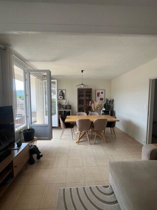  Appartement à louer 4 pièces 69 m²
