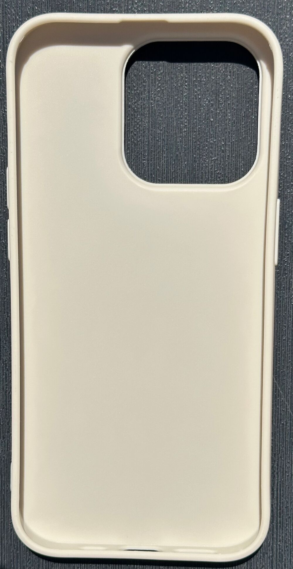 Coque en silicone pour Iphone 14 Pro. Téléphones et tablettes