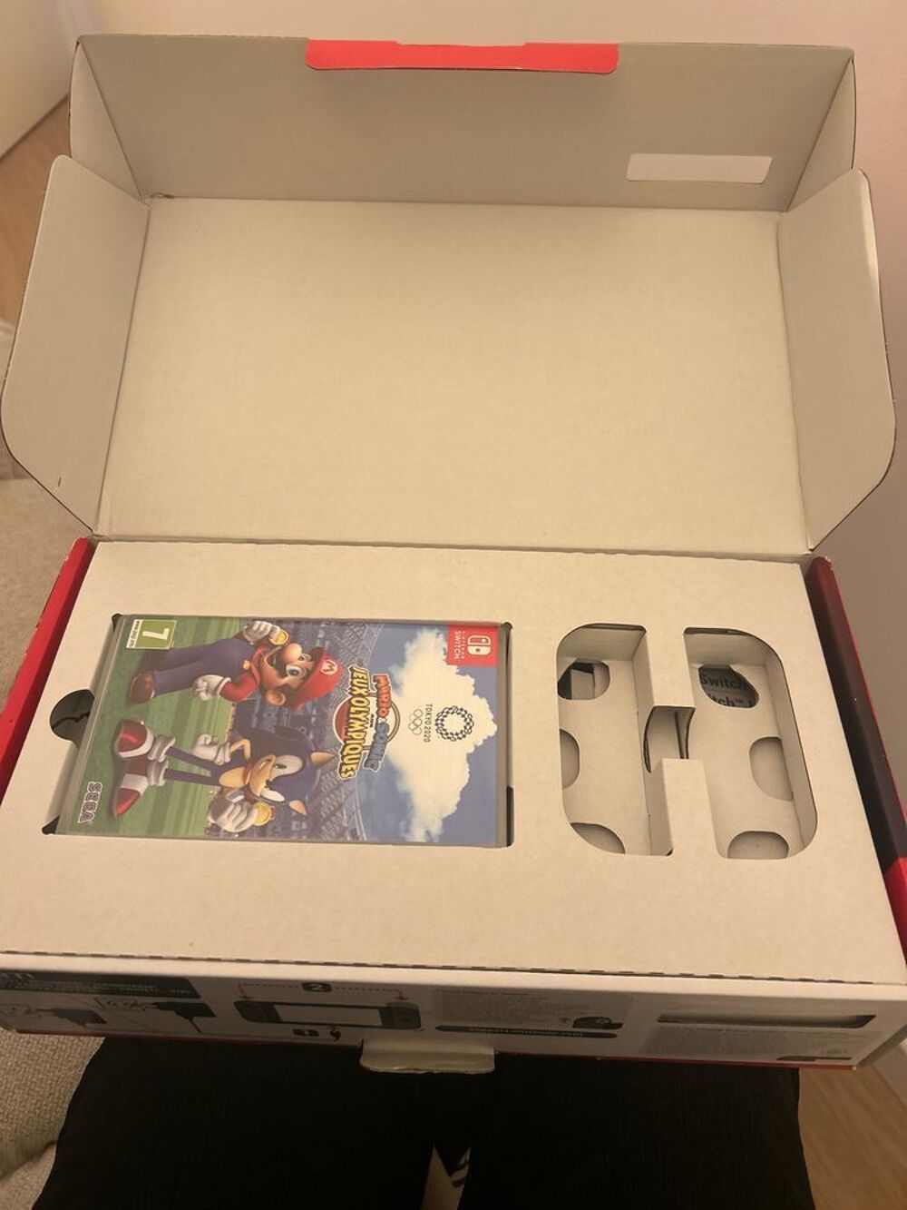 Nintendo Switch 1 " VERSION 2 " Consoles et jeux vidéos