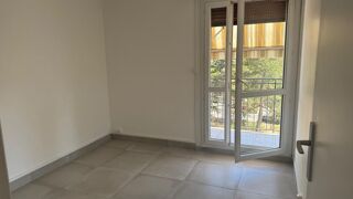  Appartement à louer 70 m²