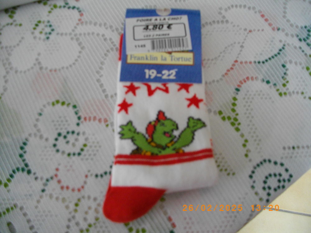 Une paire de chaussettes "FRANKLIN LA TORTUE" - T. 19/22 Vêtements enfants