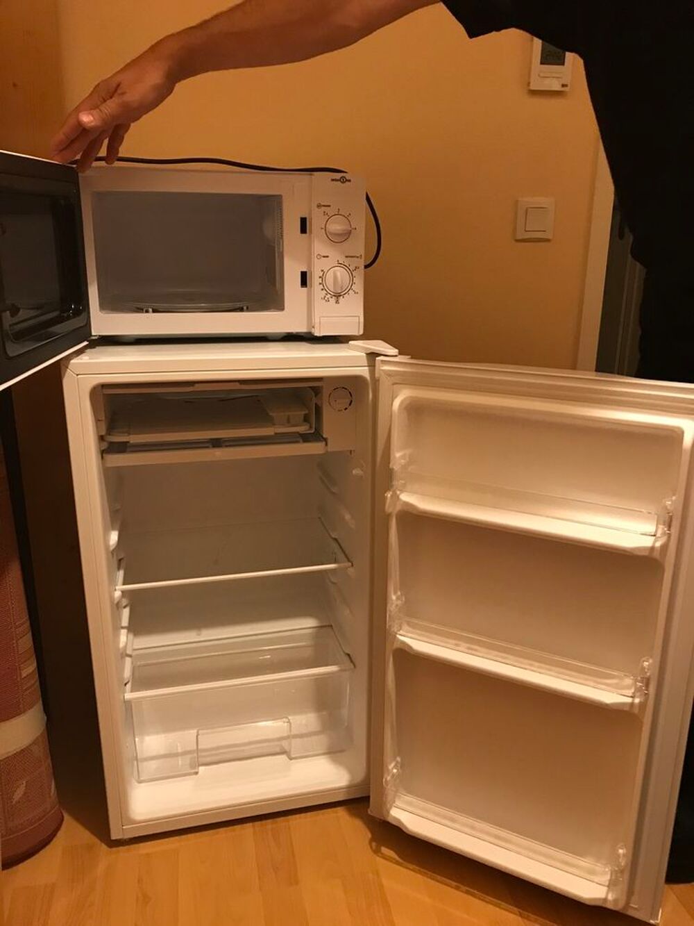 Pack Frigo + micro-ondes Electroménager