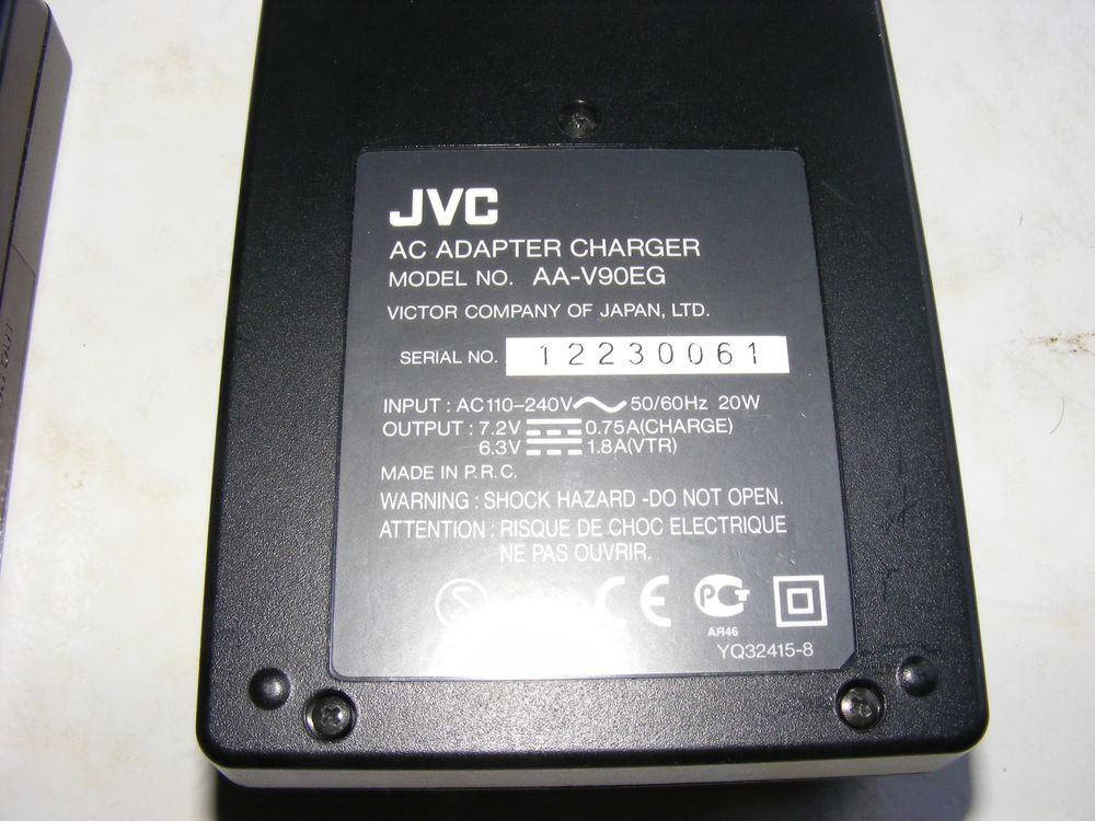 chargeur batterie JVC AA-V90EG Audio et hifi