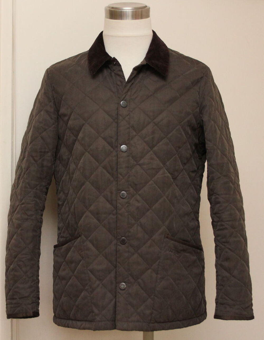Veste 3/4 matelass&eacute;e BARBOUR 
T.L (48/50) Vêtements