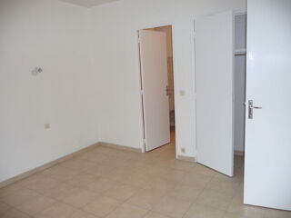  Appartement à louer 2 pièces 50 m²