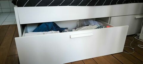 Lit simple avec matelas 90*200 Paris 11 (75)