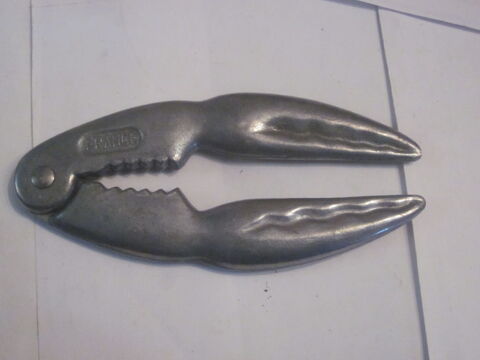 PINCE A CRABE VINTAGE 8 Brest (29)
