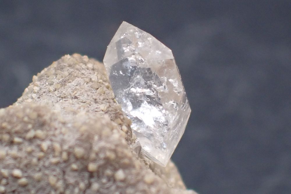 Quartz diamant sur Septaria R&eacute;muzat Dr&ocirc;me France 55gr 