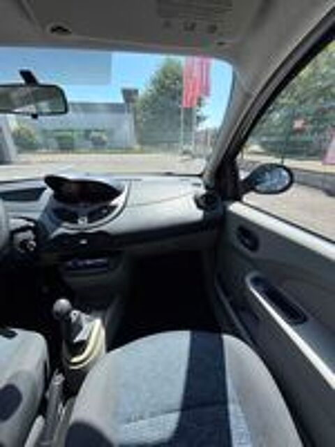 Twingo II 1.2 16v 75 eco2 Initiale 2010 occasion 69006 Lyon