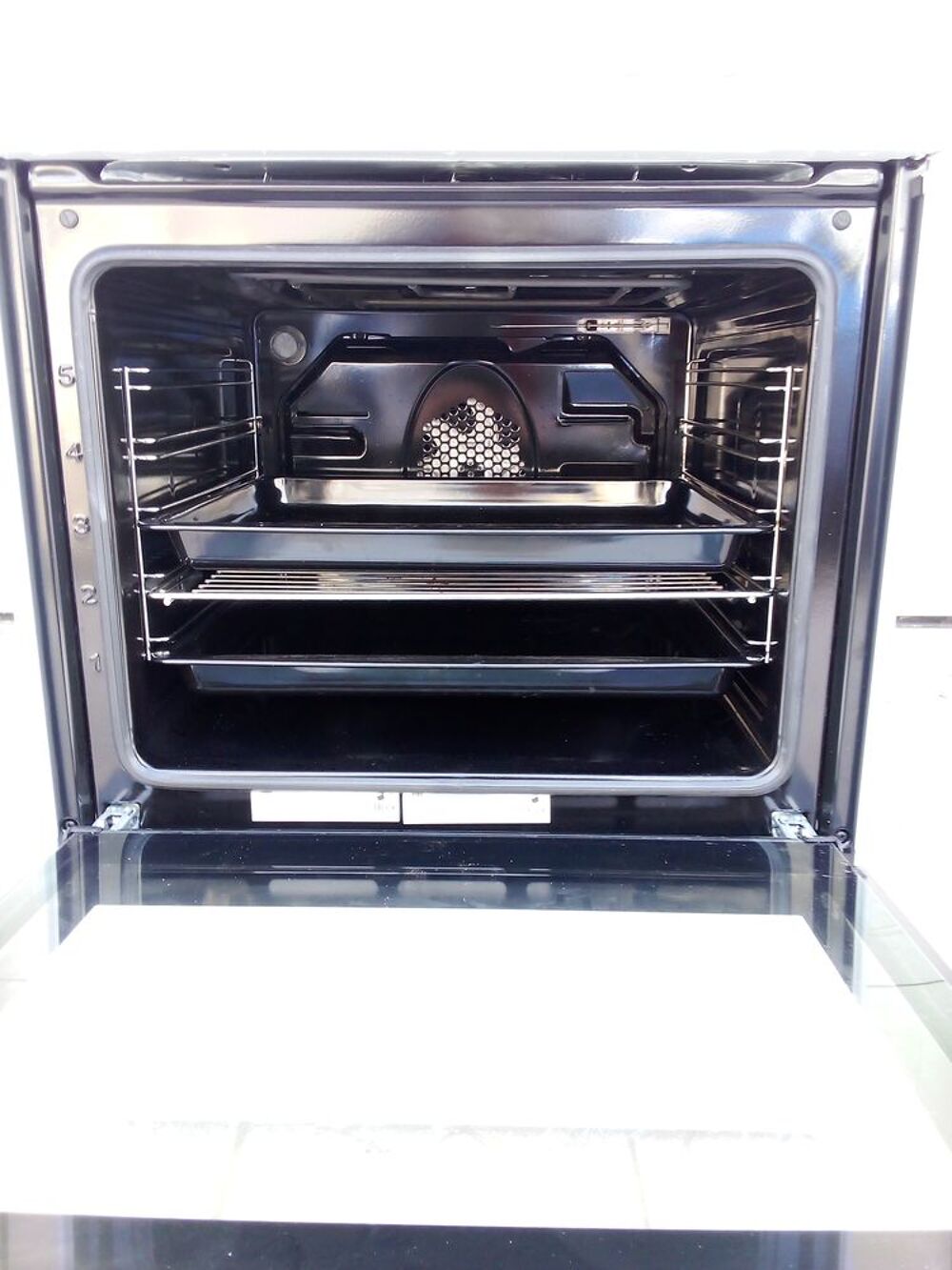Cuisini&egrave;re vitro-c&eacute;ramique Electroménager