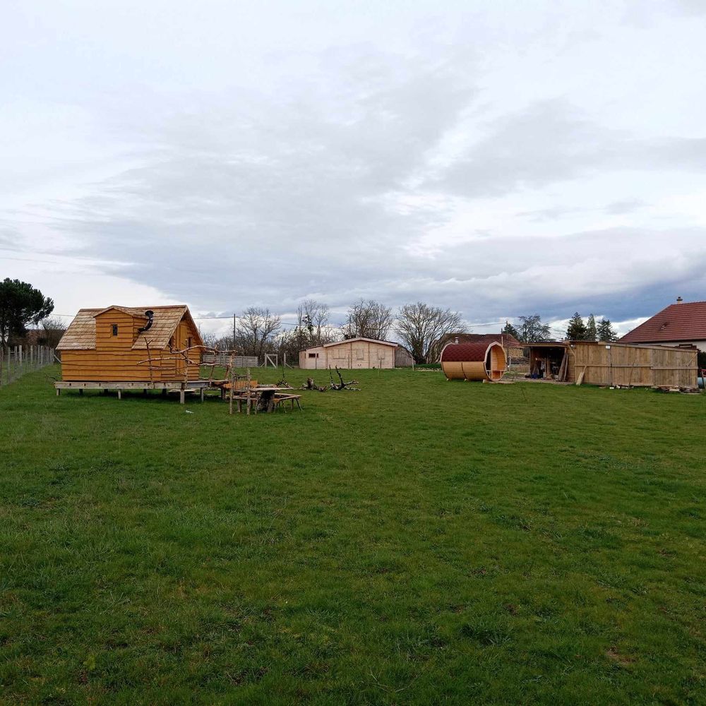 Vente Investisseur Logements insolites clef en main air camping car chalet neuf Herry