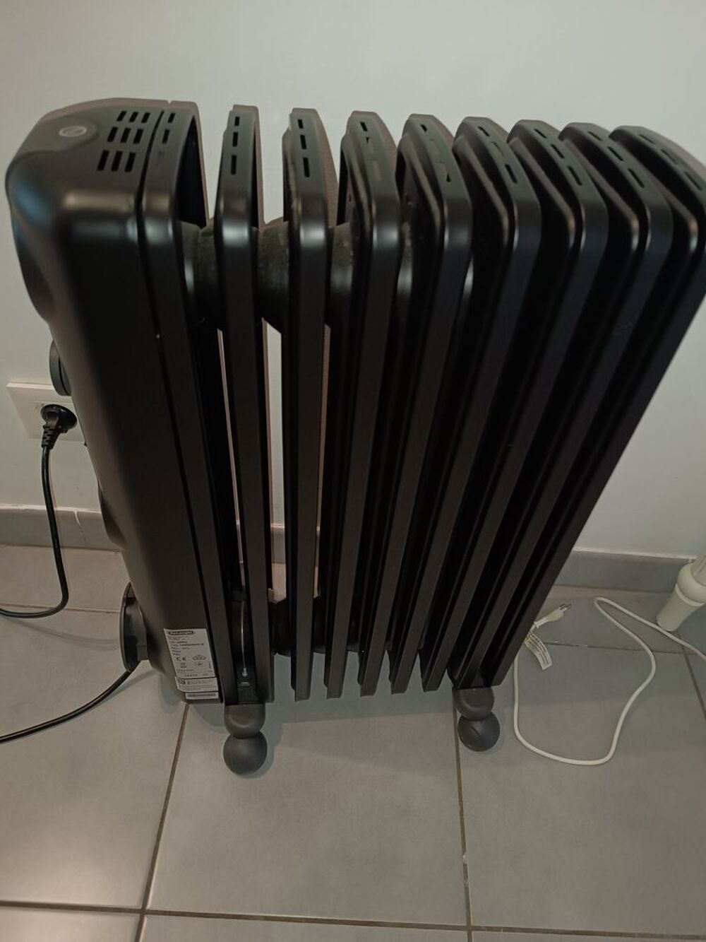 Delonghi radiateur bain huile thermostatique Electroménager