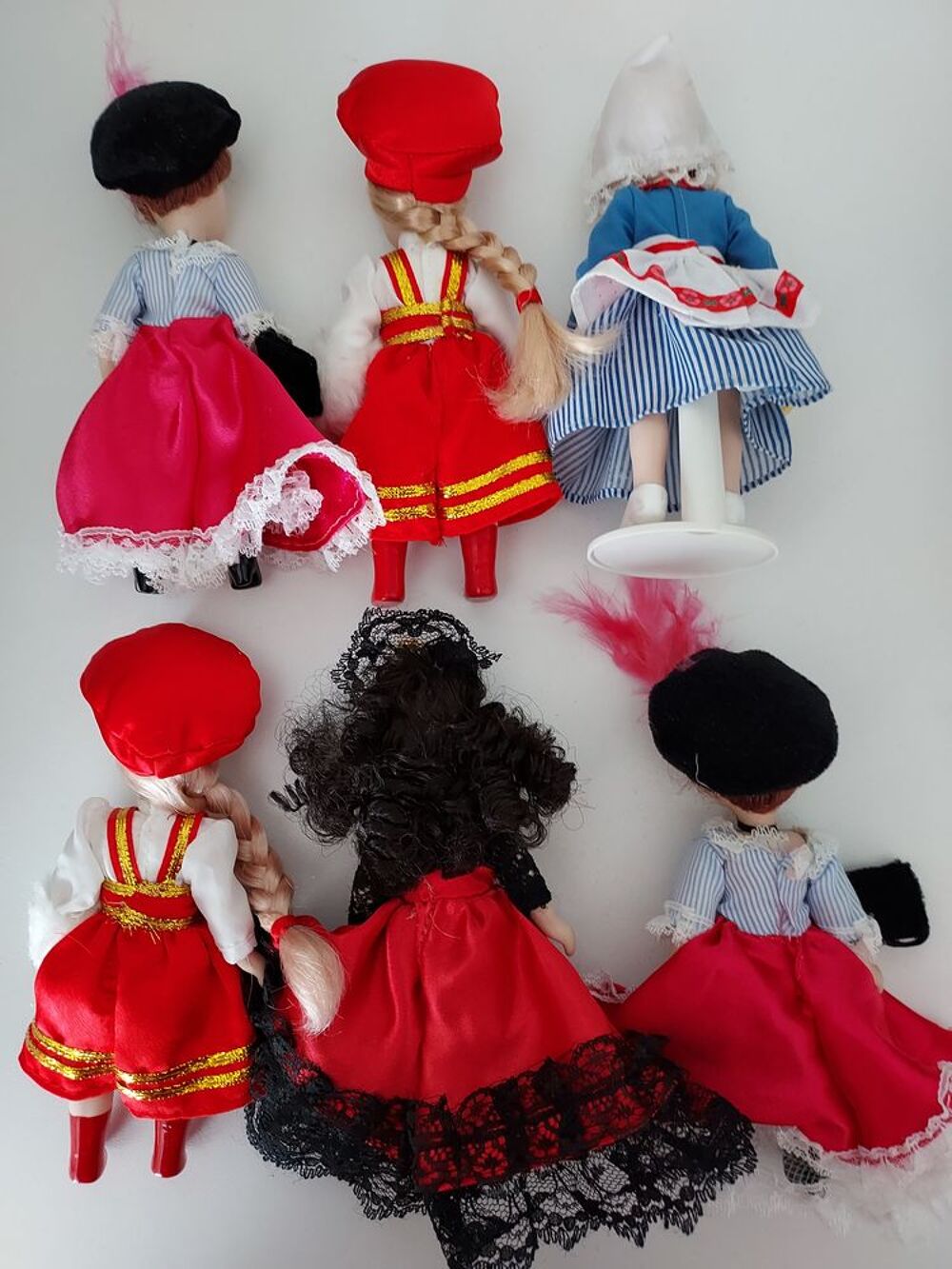 lot de 6 poup&eacute;es 