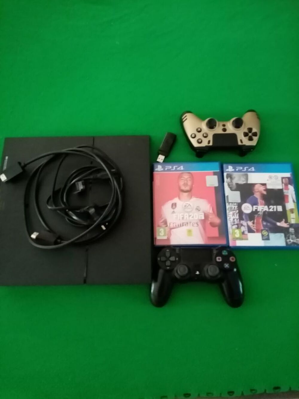 
PS4 Consoles et jeux vidéos