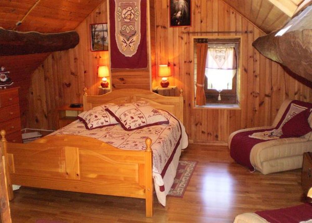   G�te de France 3�pis dans le Parc Naturel R�gional  d'Ari�ge Midi-Pyr�n�es, Saurat (09400)