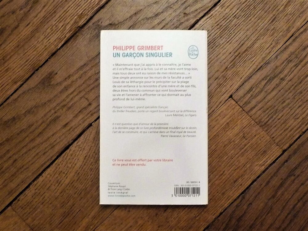 Un Gar&ccedil;on Singulier- Philippe Grimbert- Le Livre de Poche Livres et BD