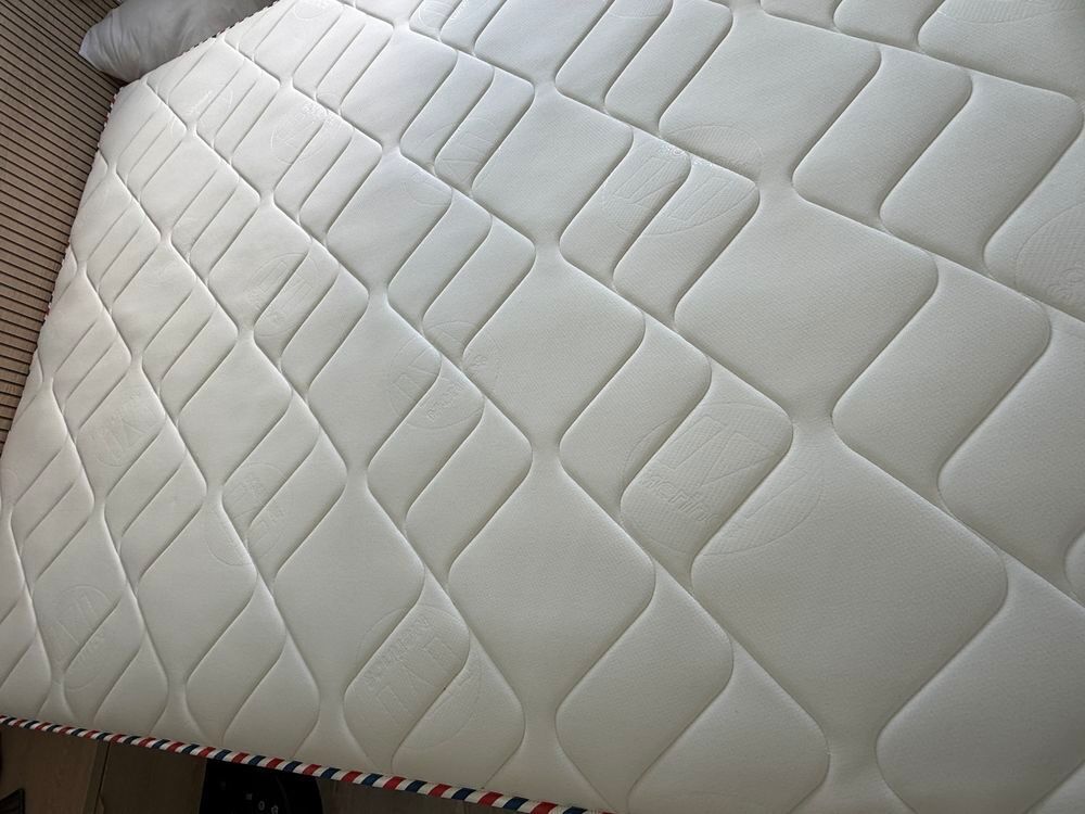 Lit 2 places 160x200 cm Sunset coloris Imitation ch&ecirc;ne + matelas Meubles