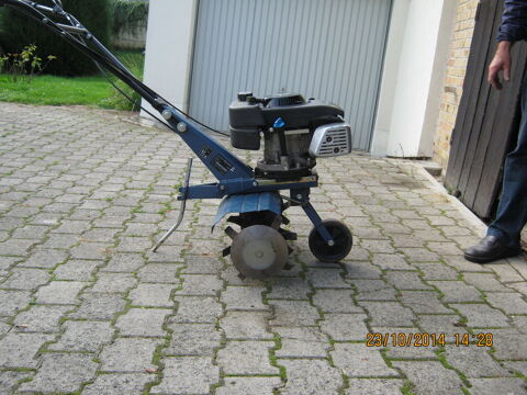 Moto bineuse 4T _ 6 fraise _ 6 HP 0 Fontenoy (02)