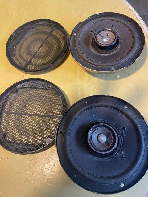 lot de 2 enceintes PIONEER TS1614 100W _ _ _ _ 85 Vigneux-sur-Seine (91)