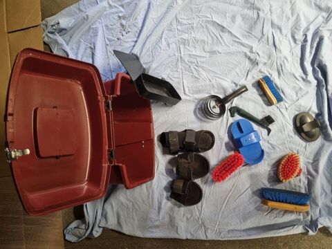 Valisette pour entretien du cheval 15 Cagnes-sur-Mer (06)