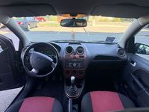 Fiesta 1.4 Ghia 2007 occasion 01630 Saint-Genis-Pouilly