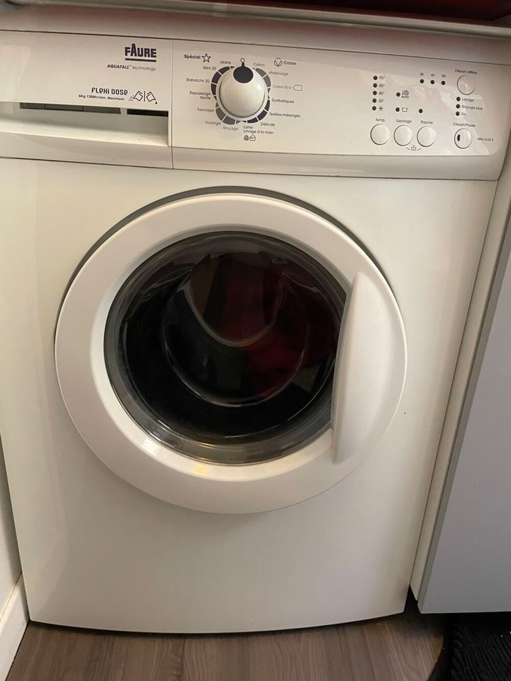 mal linge faure Electroménager