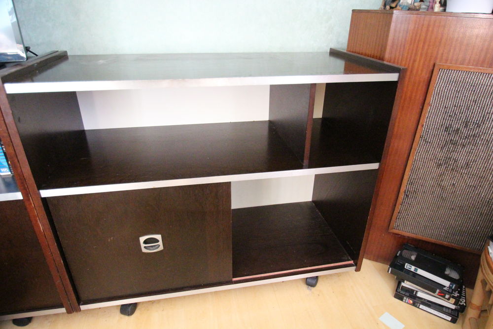2 MEUBLE BAS SALON ( vendu ensemble ou a l unite ) Meubles