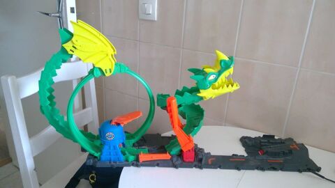 29� ATTAQUE DU DRAGON HOT WHEELS 29 S�te (34)