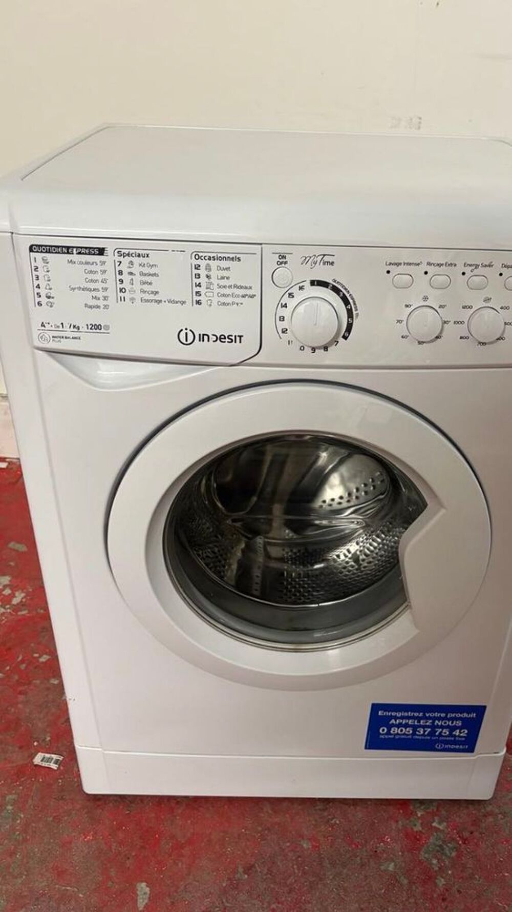 machine &agrave; laver comme neuve Indesit Electroménager