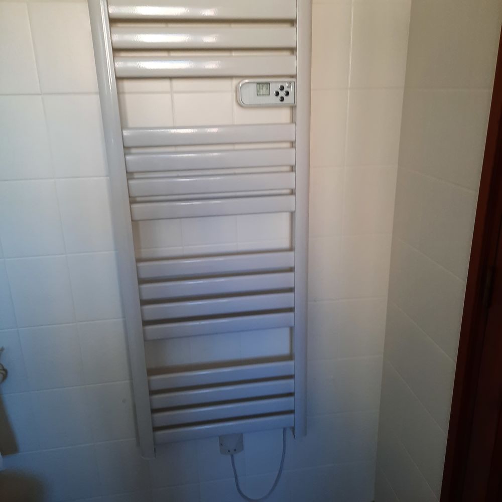s&egrave;che serviettes de salle de bains Electroménager