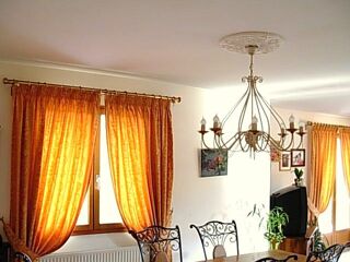  Villa à louer 6 pièces 156 m²