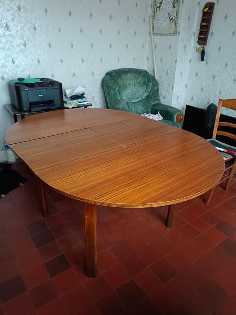 Table de salle � manger 130 Villers-Saint-Paul (60)