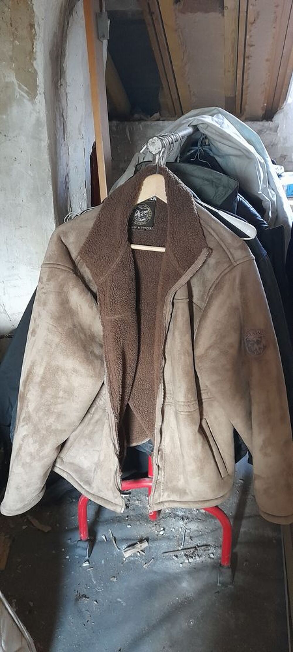 2 blousons Vêtements