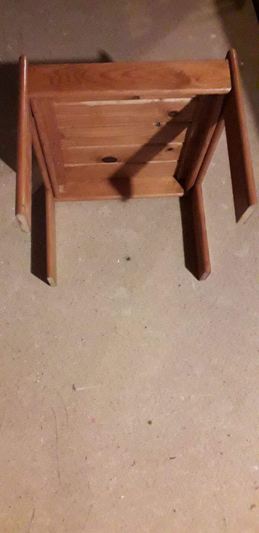 Tr&egrave;s joli table basse Meubles