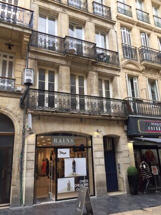  Appartement à louer 3 pièces 60 m²