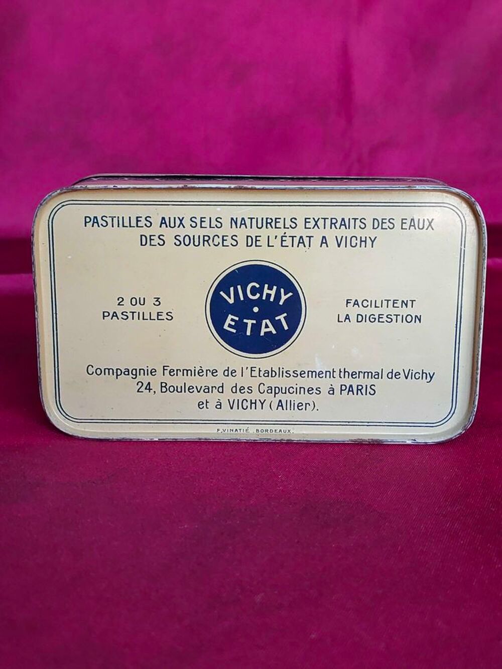 Ancienne boite de pastilles de vichy vide pour collectionneur ( n&deg;9) 
