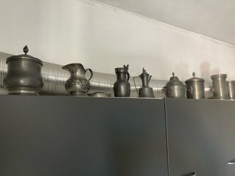 VIDE MAISON suite &agrave; placement en hospitalisation Meubles