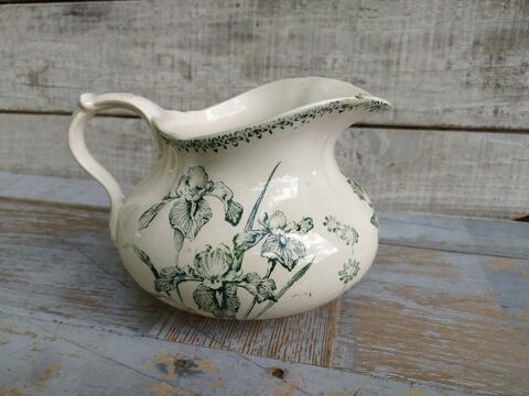 Broc Fa�ence Creil & Montereau D�cor Printemps Fleurs Iris 45 Loches (37)