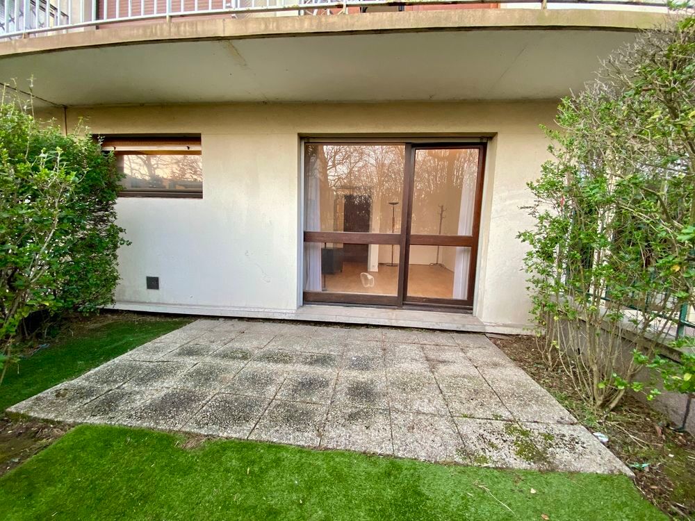 Location Appartement Studio 28m2 + rez de jardin avec terrasse - LE PERREUX Le perreux-sur-marne