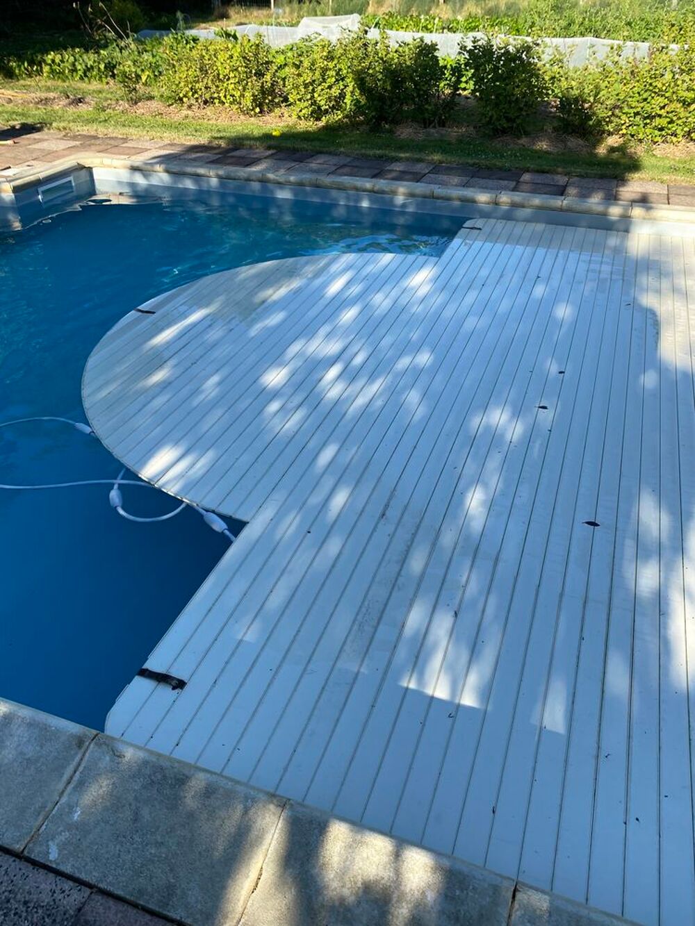 Volet roulant piscine Jardin