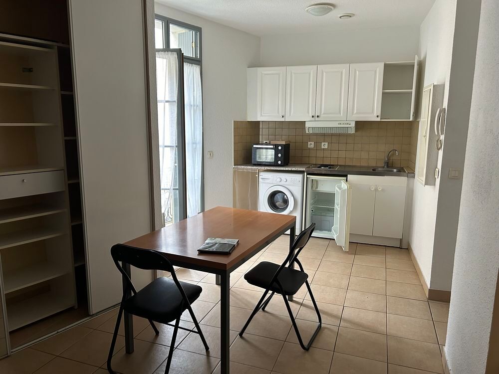 Location Appartement F2 meublé Béziers